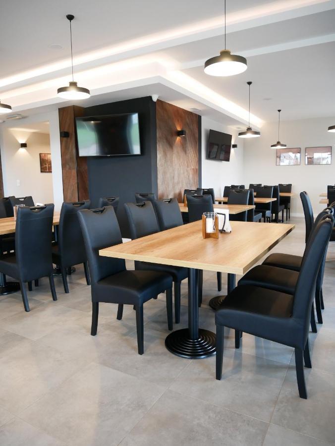 Przystanek Roszkow -Noclegi I Restauracja Esterno foto